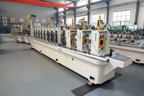 ISO Standar Steel Pipe Mills. ∙ Φ114 ∙325mm Ukuran Besar Mesin Pipa Pipa untuk Struktural, Air & Energy Pipeline Produksi