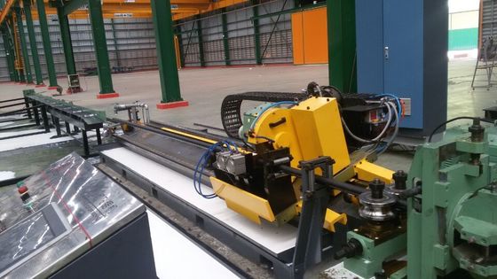 Peralatan pembentuk rol profil terbuka baja untuk produksi pipa industri dan profil struktural