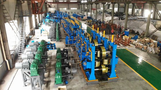 Hot mencelupkan Galvanzied Steel Pipe Mill, Roll Forming Equipment
