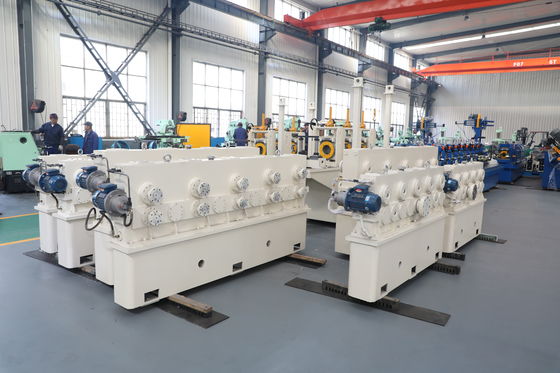 1.5·8.0mm Hot Rolled Steel Tube Mill Machine and Roll Forming Machine for Construction Pipe and Structural Tube Production (Mesin penggilingan tabung baja yang digulung panas dan mesin pembentuk gulungan untuk produksi pipa konstruksi dan tabung struktural)