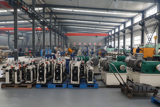 1.5·8.0mm Hot Rolled Steel Tube Mill Machine and Roll Forming Machine for Construction Pipe and Structural Tube Production (Mesin penggilingan tabung baja yang digulung panas dan mesin pembentuk gulungan untuk produksi pipa konstruksi dan tabung struktural)