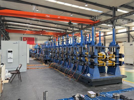 BIS Standard Steel Pipe Production Line untuk pipa industri dengan diameter luar 88,9 mm - 219 mm